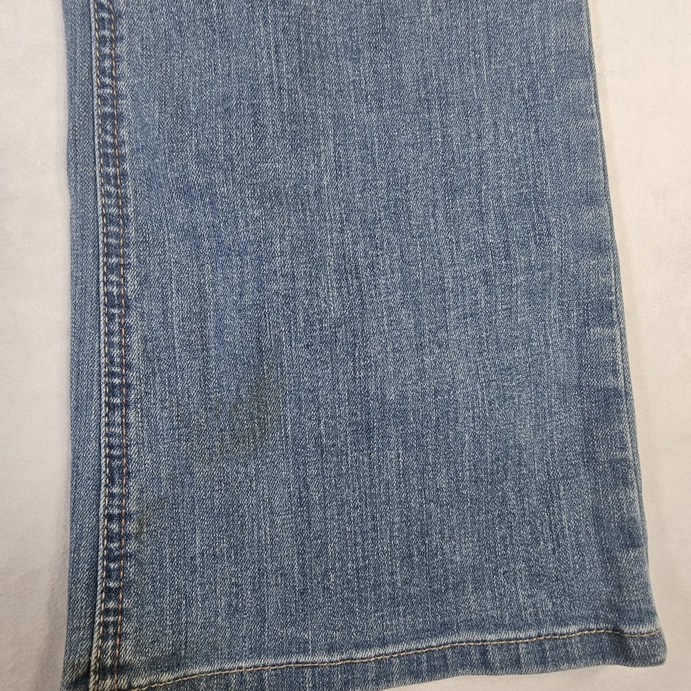 Ariat REAL Mid Rise Boot Flared Jeans Women's Size 30 32" Inseam Medium Wash - Picture 10 of 16